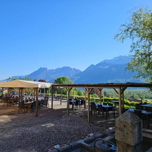Auberge de Pontgibaud Inn in Doussard