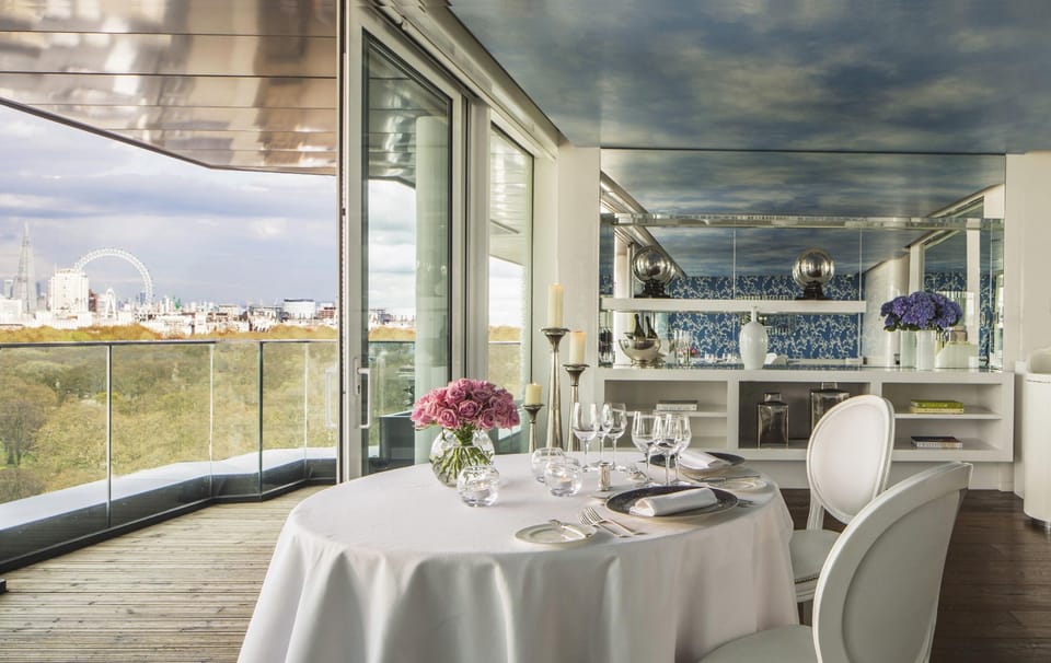 Four Seasons Hotel London at Park Lane Hotel in City of Westminster