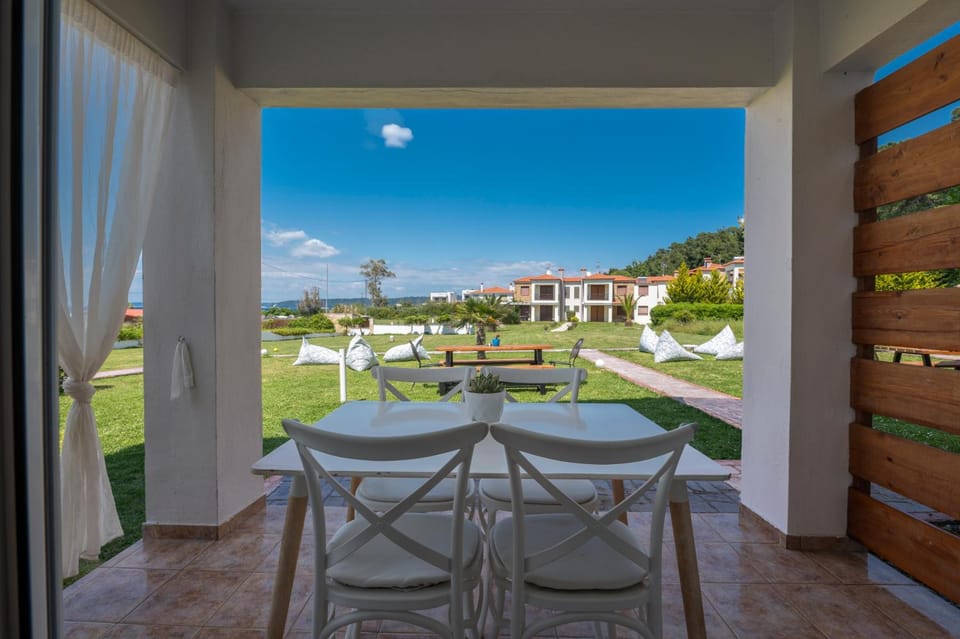 Sunset Villas Hotel in Halkidiki