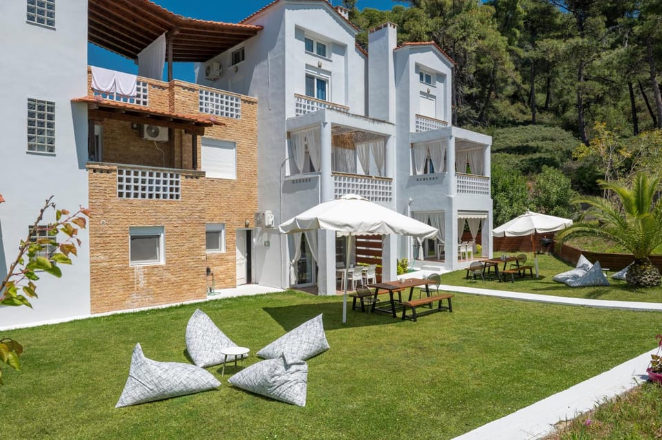 Sunset Villas Hotel in Halkidiki