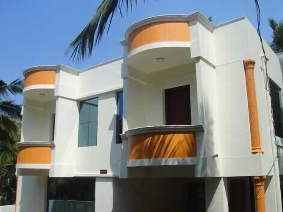 Hotel Dreams Hotel in Thiruvananthapuram