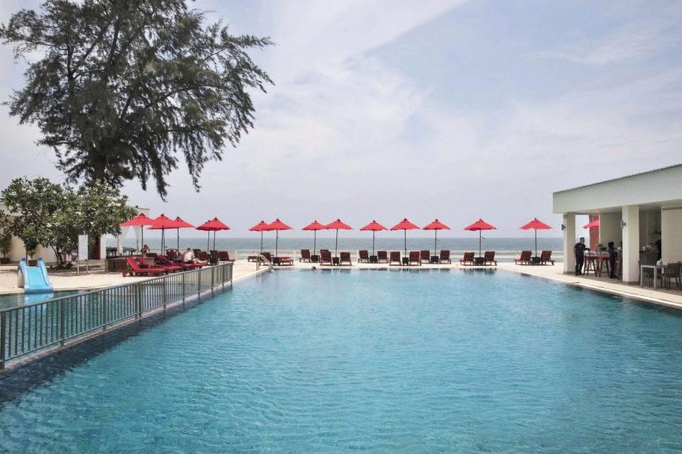 Chomview Residence Hotel in Nong Kae