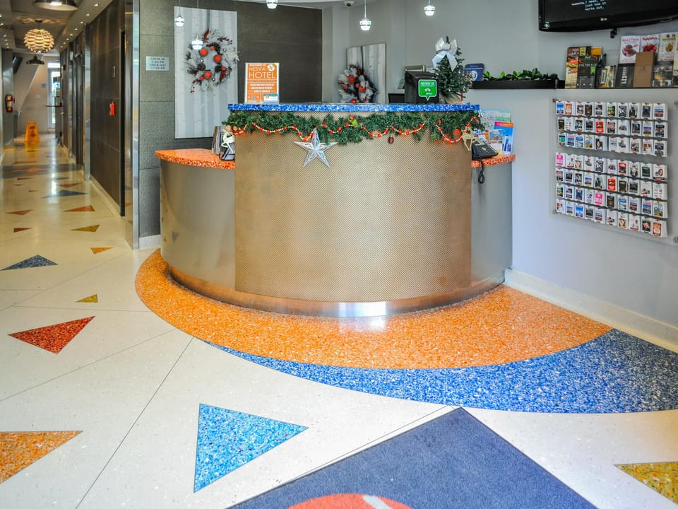 Nesva Hotel Hotel in Astoria