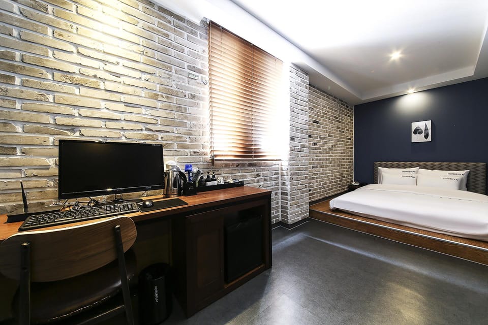 Changwon Play Motel Motel in South Korea