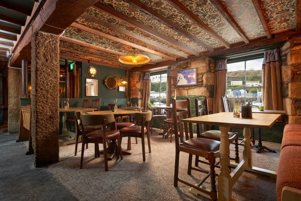 Harbour Inn Inn in Porthleven
