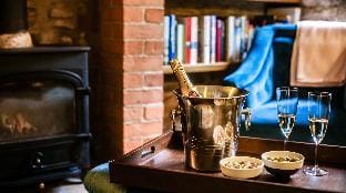 Cedar Cottage Hotel in Chipping Norton