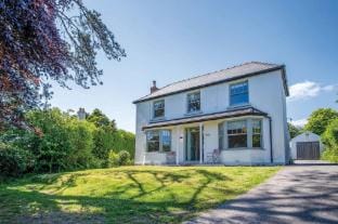 Penlan - 3 Bedroom Cottage - Saundersfoot Hotel in Saundersfoot