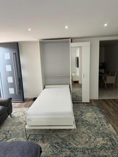 Studio 45m2 tres calme Hotel in Weil am Rhein