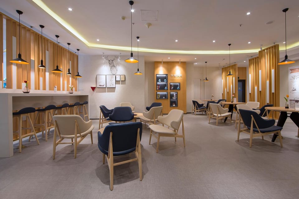 Hanting Hotel Tianjin Huayuan Hotel in Tianjin