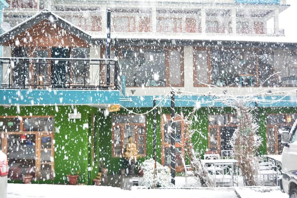 The Neelgiris Hotel in Himachal Pradesh