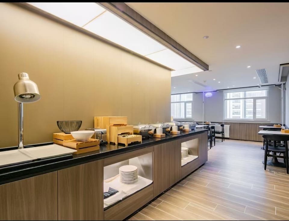 Hanting Hotel Xi'an High-tech Development Zone Daduhui Hotel in Xian