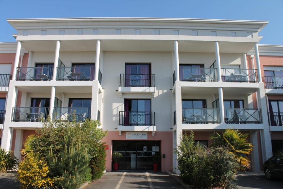 Adonis La Baule Hotel Apartment hotel in La Baule-Escoublac