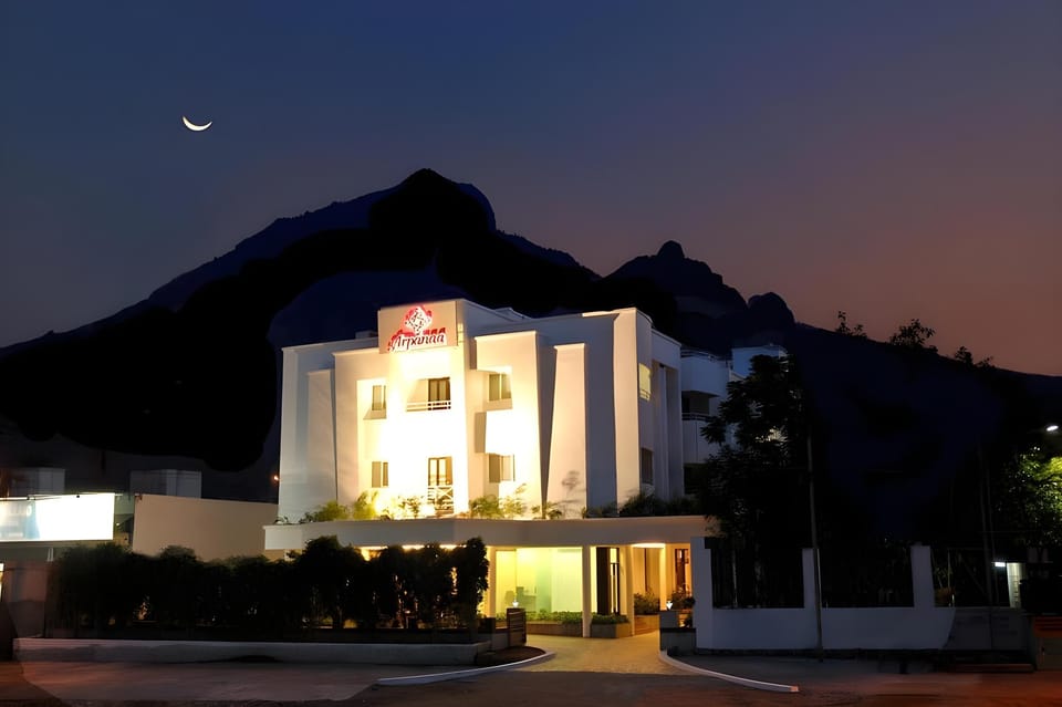 Arpanaa Hotel near Arunachaleswarar Temple Hotel in Tamil Nadu
