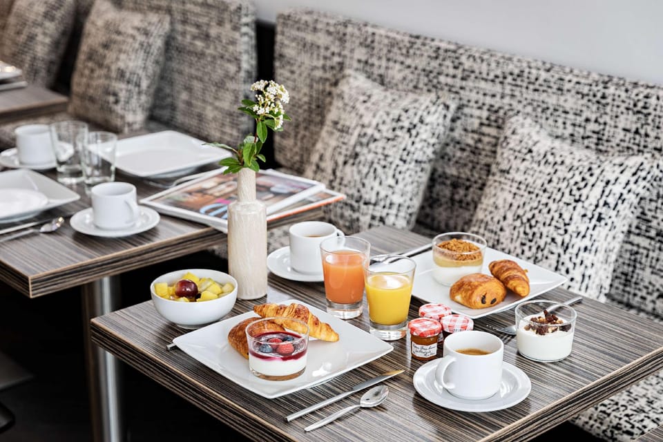 Best Western Paris Porte de Versailles Hotel in Vanves