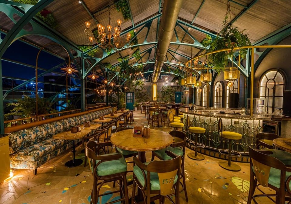 Bar/lounge