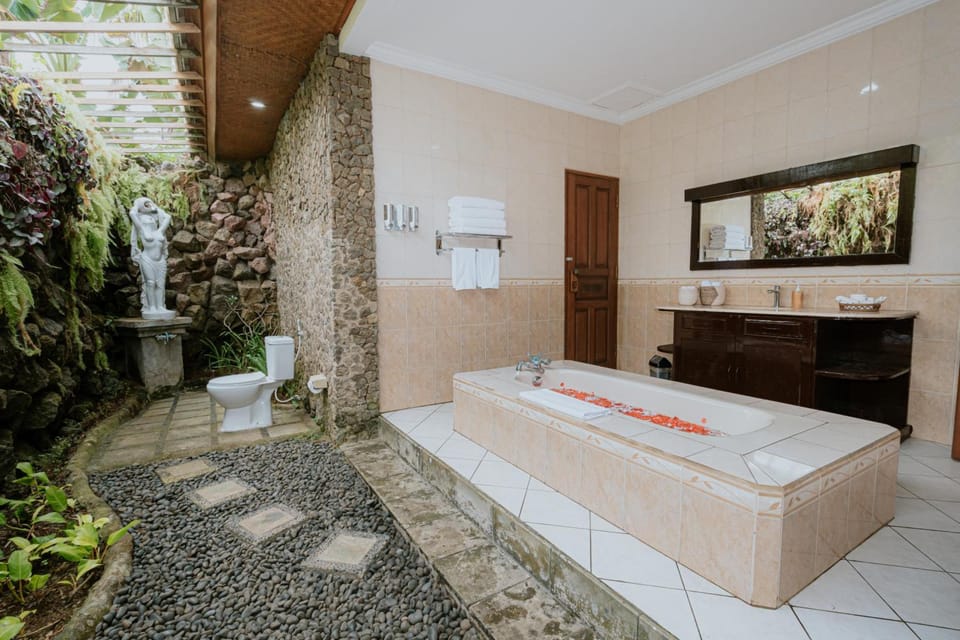 Bali Hai Island Resort Hotel in Pekutatan