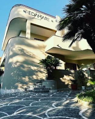 REDAMARE SUITE Hotel in Campania