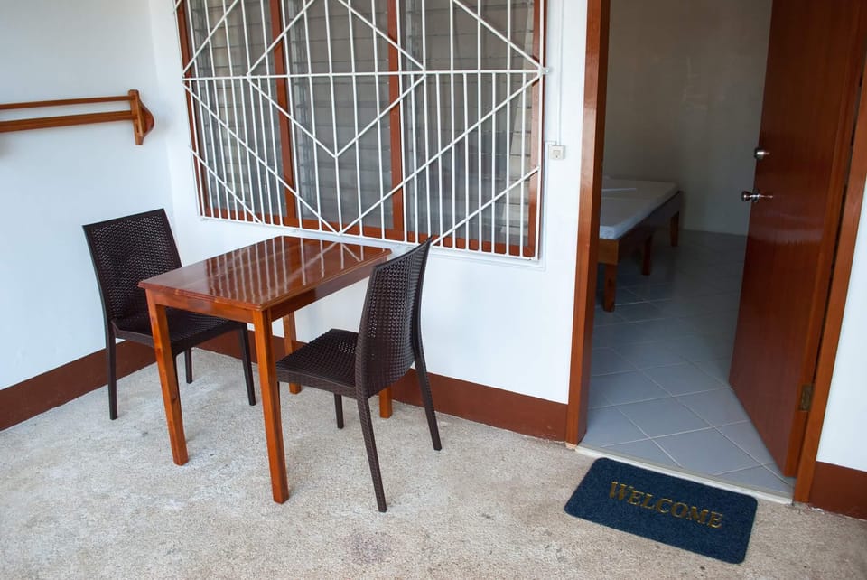 Divers Lodge Apartment hotel in Central Visayas