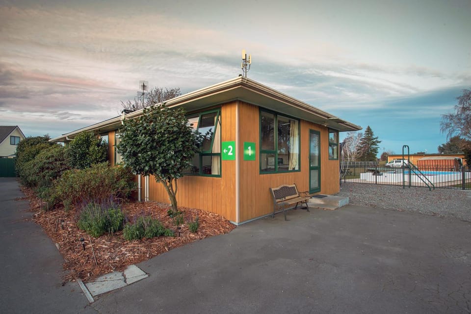Coronation Park Motel Motel in Canterbury