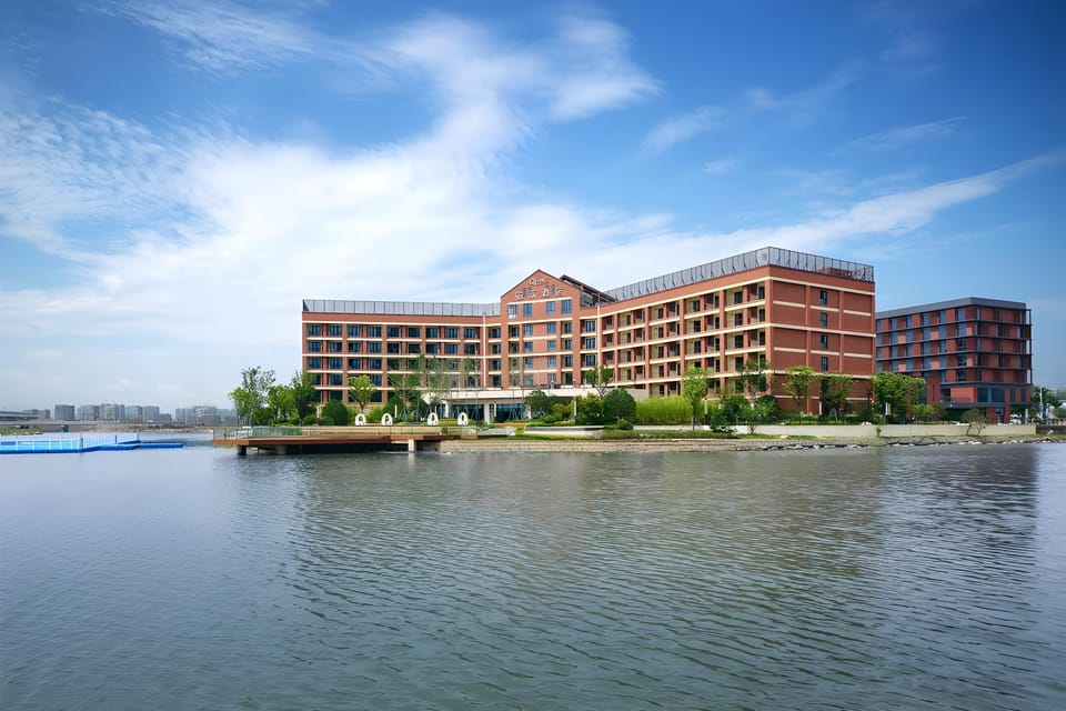 Q-box Hotel Ningbo Hangzhou Bay Hotel in Zhejiang