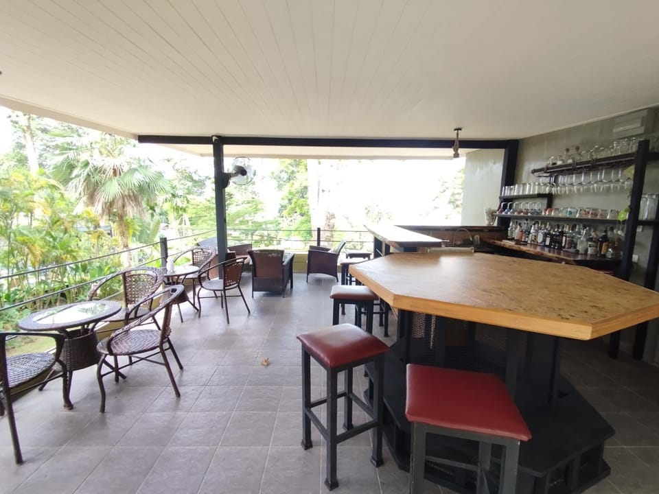 Bar/lounge