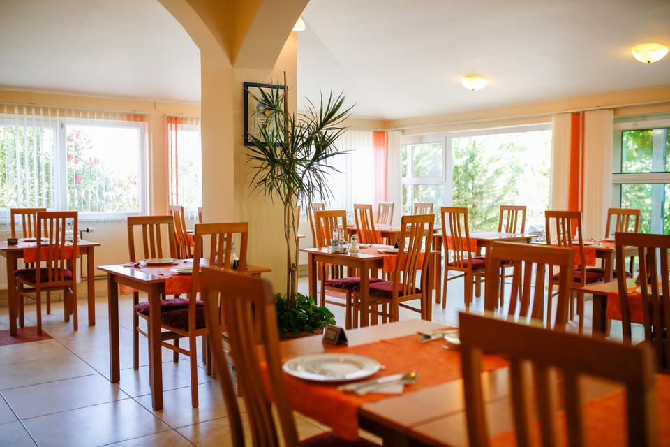 Pansion Comfort Bok Hotel in Novalja