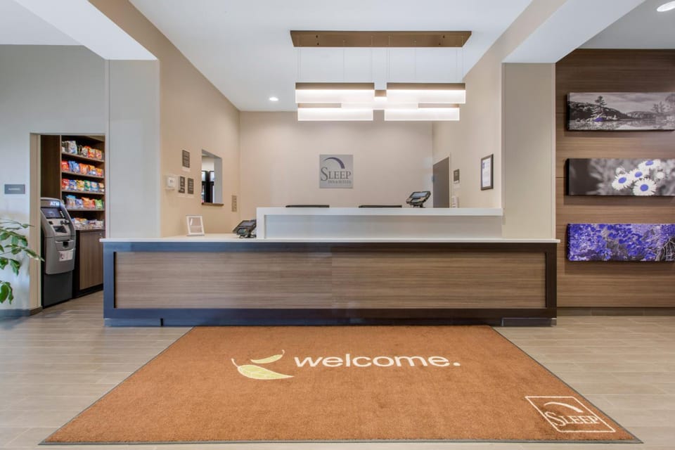 Sleep Inn & Suites Monroe - Woodbury Hotel in Hudson Valley