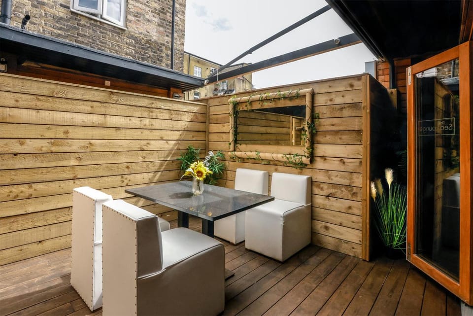 Legends Accomodation Apartment hotel in Broadstairs