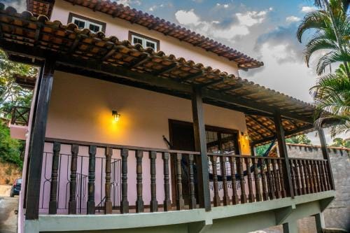 Casa Rosada seu refugio na serra Hotel in Miguel Pereira