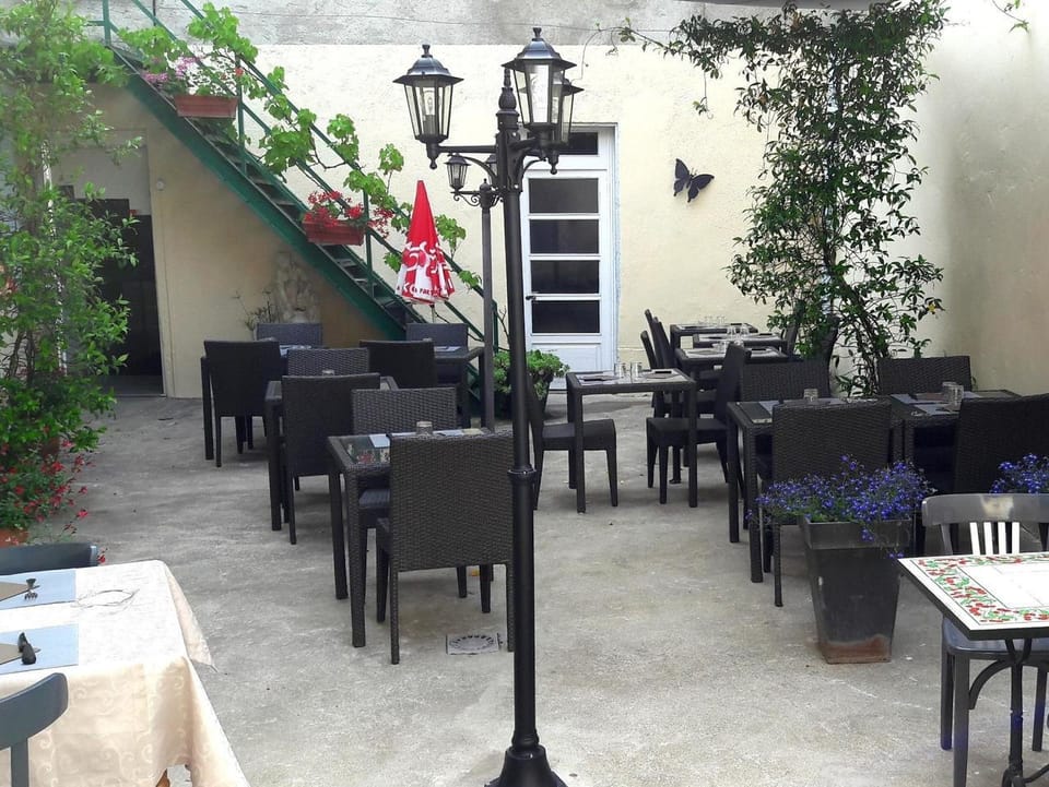 Logis Hotels - Hotel Le Boulevard Hotel in Mazamet