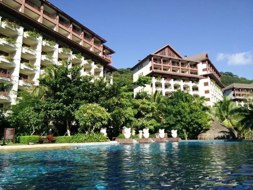 Shixishu Jianguo Yalong Bay Resort Resort in Sanya