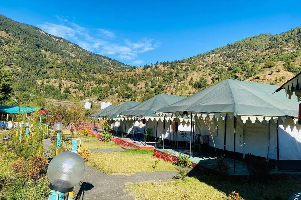 The Malang Valley Hotel in Uttarakhand