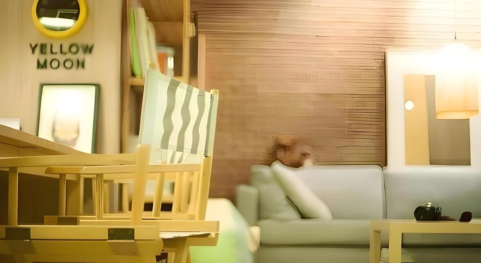 Yellow Moon Hotel Hotel in Pattaya City