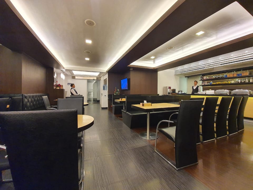 Clover City Center Plus Hotel Hotel in Asia