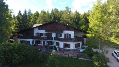 Albergo Scoiattolo Hotel in Trentino-South Tyrol