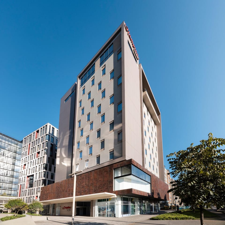 Hampton by Hilton Bogota Airport Hotel in Bogota