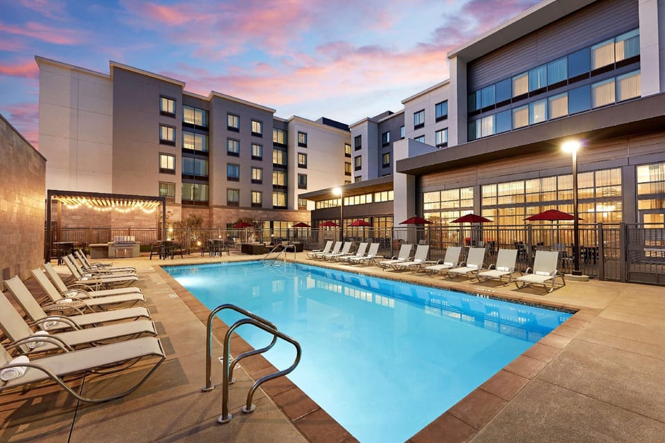 Hampton Inn Long Beach Airport Hotel in Lakewood