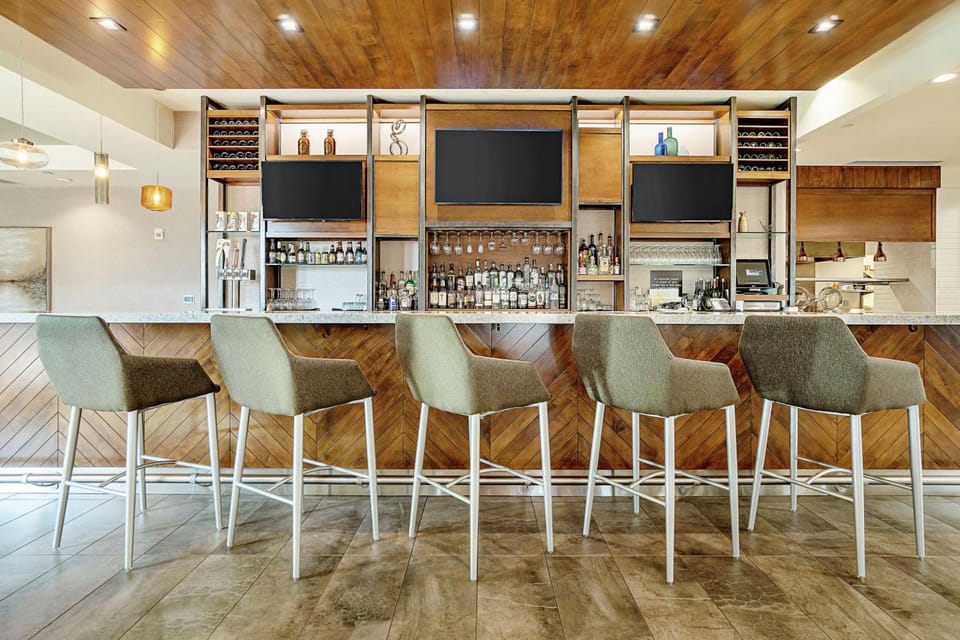 Bar/lounge