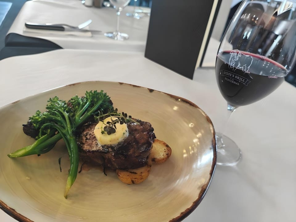 Centennial Inn on Bathurst Hotel in Launceston