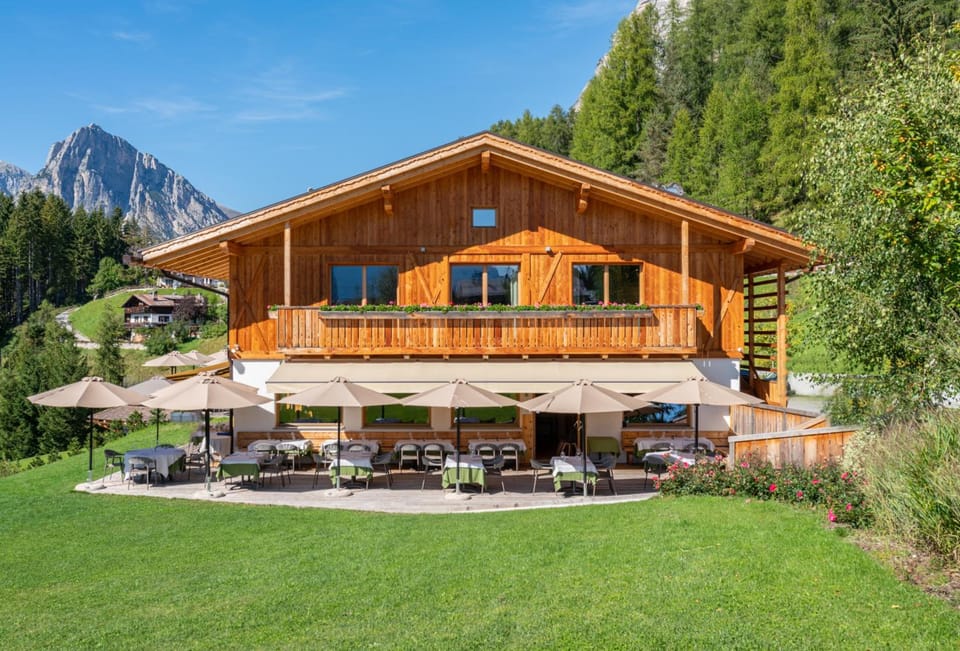 Dolomiti Lodge Alvera Hotel in Cortina d Ampezzo