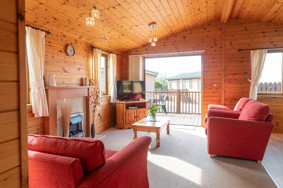 8 Ocean View Lodge in Ilfracombe