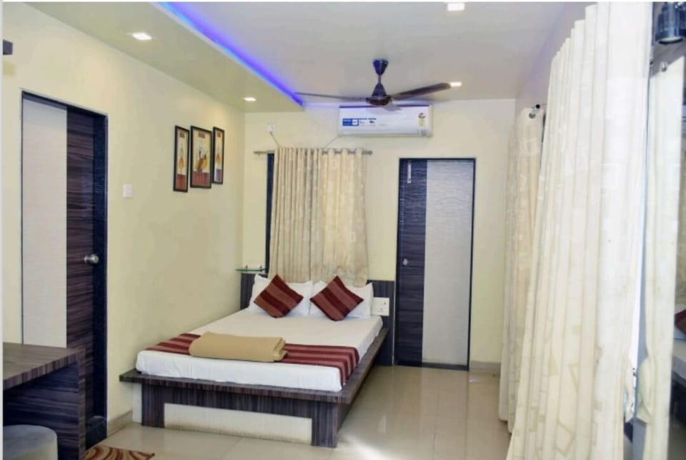 Hotel Shriniwas Executive, Wai Hotel in Maharashtra