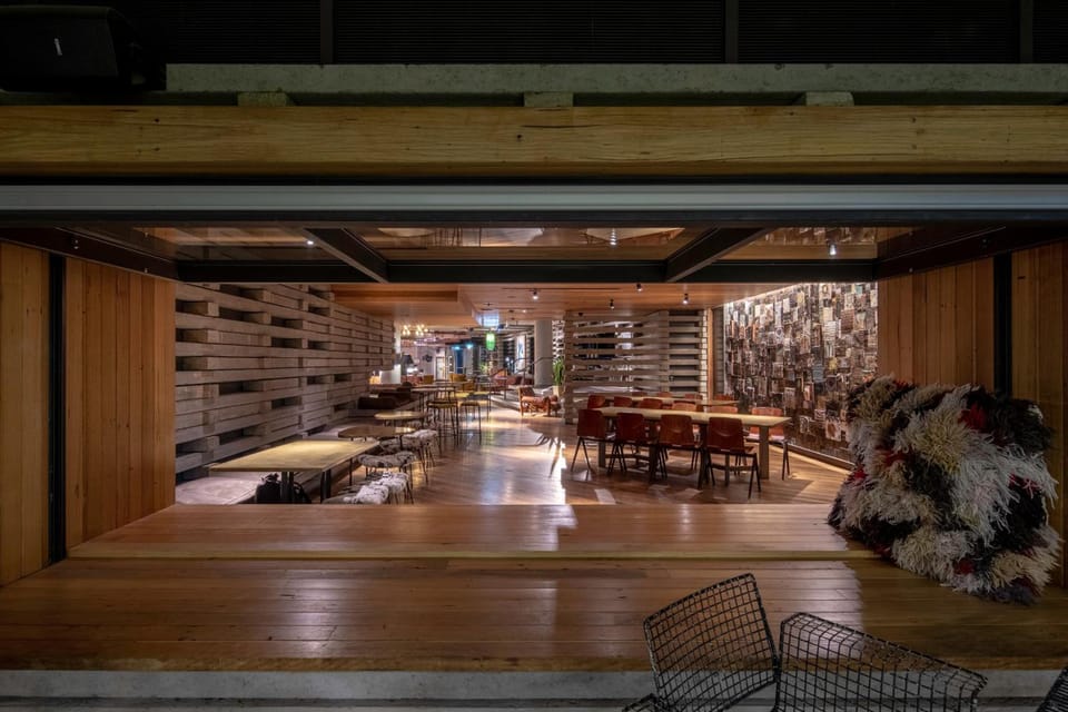 Bar/lounge