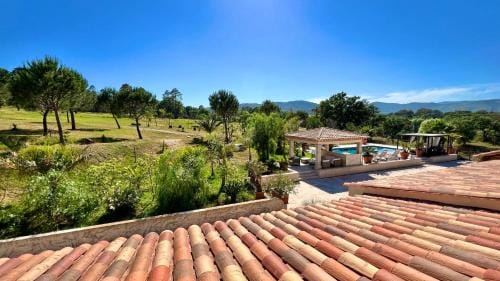 Villa La Source 83 - Room Close to St Tropez Hotel in Cogolin