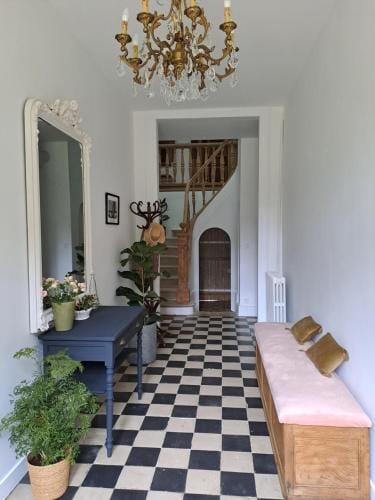 La Maison Pelloquin Hotel in Bernières-sur-Mer