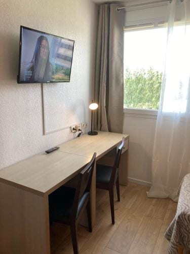 Appart'Hotel - Gare TGV - Courtine - Confluence - 407 Hotel in Avignon