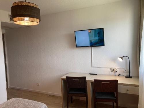 Appart'Hotel - Gare TGV - Courtine - Confluence - 407 Hotel in Avignon