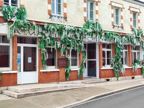 la madeleine Hotel in Centre-Val de Loire