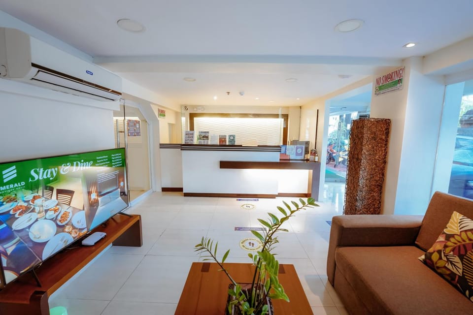 Emerald Boutique Hotel Hotel in Bicol