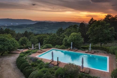 Podere Santa Croce 10, Emma Villas Hotel in Tuscany